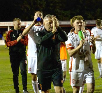Dave Frecklington: “Nós mais do que dominamos o jogo em termos de querer ganhar”