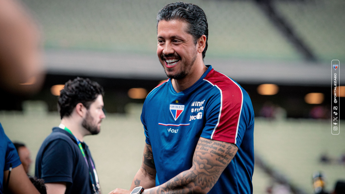 Thiago Carpini, técnico do Fortaleza, durante partida com o Sport, no Castelão, pela Copa do Nordeste