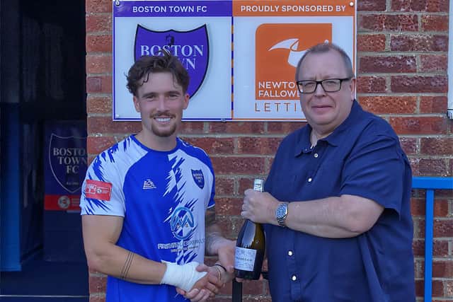 Ted Gibbons was named man of the match by Bill Cooper from 7PDS Accountancy Services - photo: (c) Steve Davies