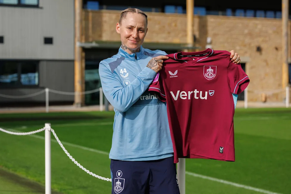WSL2: Leah Galton signs for Burnley after Man United departure